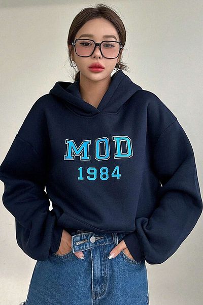 Trendseninle Тъмносин щампован дамски суичър с качулка от 1984 г.