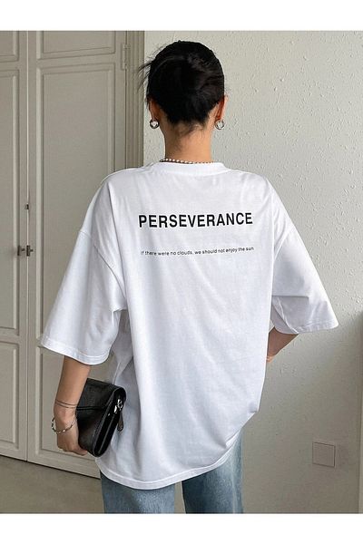 Trendseninle Γυναικείο μπλουζάκι με στάμπα Perseverance σε λευκό χρώμα