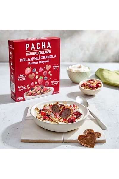 PACHA جرانولا بالكولاجين بالفواكه الحمراء