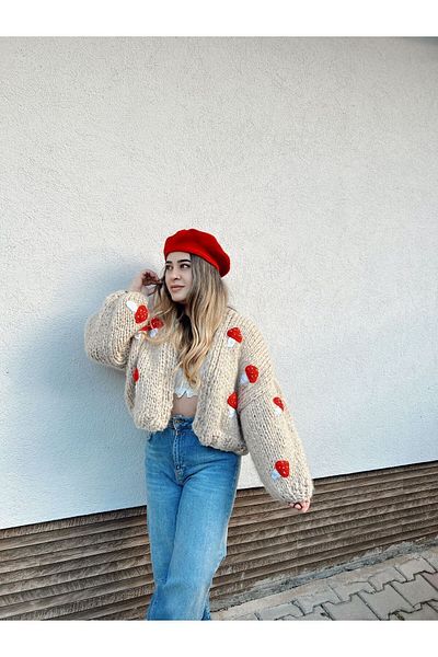 mihal boutique Ръчно плетена жилетка с мотив на млечна кафе гъба