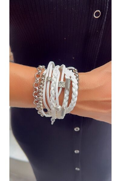 Kutcha Accessories Sade Ve Şık Beyaz Süet Deri Bileklik - Gümüş Detaylı