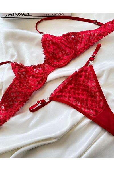 BELINGE Lace Chain Detailed Underwire Bra Panty Set