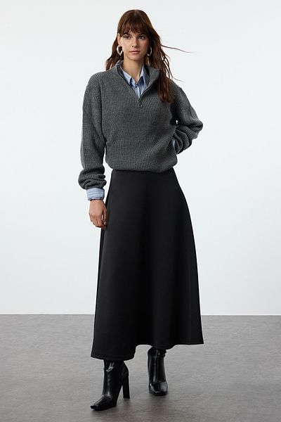 Trendyol Modest Schwarzer Godeli-Strickrock TCTAW25EE00009