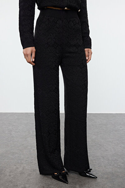 Trendyol Modest Súprava čierneho úpletu s vyšívacím vzorom - Tctaw25Us00072