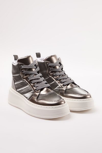 TRENDYOL SHOES Vastag talpú ezüst metál női tornacipő - TAKAW25sn00004