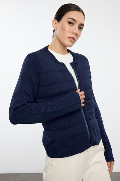 Trendyol Collection Kardigan z námořnické modré pleteniny se zapínáním na zip - Twoaw25Hi00193