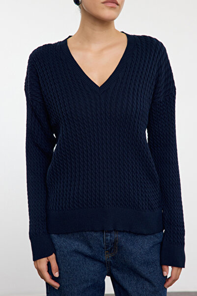 Trendyol Collection Sötétkék hajú, részletes, széles szabású kötött pulóver - Twoaw25kz00294