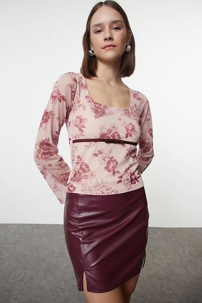 Trendyol Collection Ευέλικτη πλεκτή μπλούζα με εμπριμέ ροζ φλοράλ - Λεπτομέρεια με φιόγκο από τούλι, εφαρμοστό Twoaw25bz00204