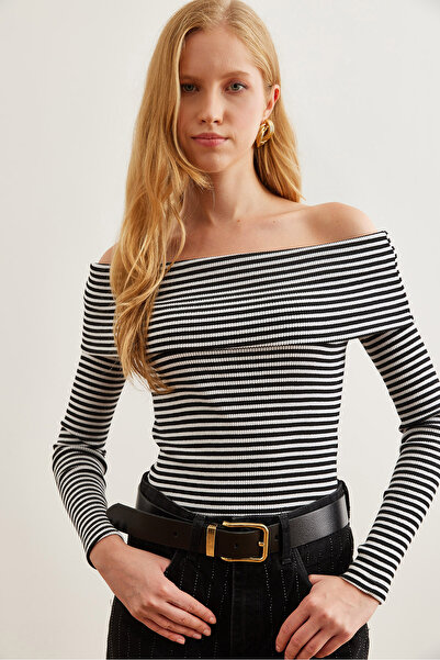 Olalook Kadın Siyah Çizgili Madonna Yaka Esnek Bluz BLZ-19002724