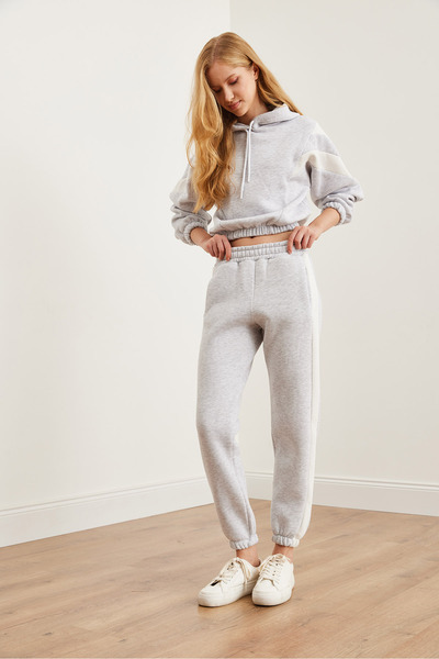 Olalook Kadın Gri Şerit Detaylı Şardonlu Kalın Eşofman Takımı ETKM-0000070