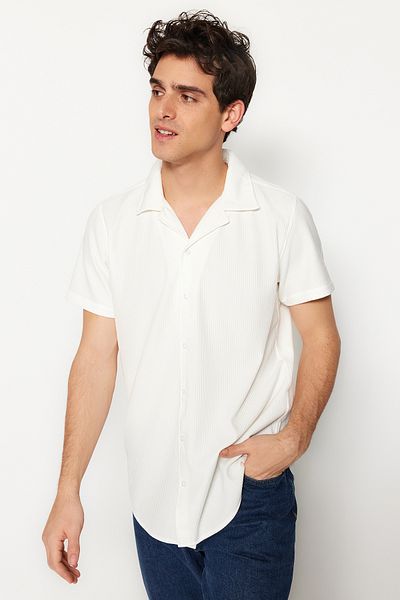 Trendyol Collection Fehér galléros nyári ing - normál szabású TMNSS23GO00105