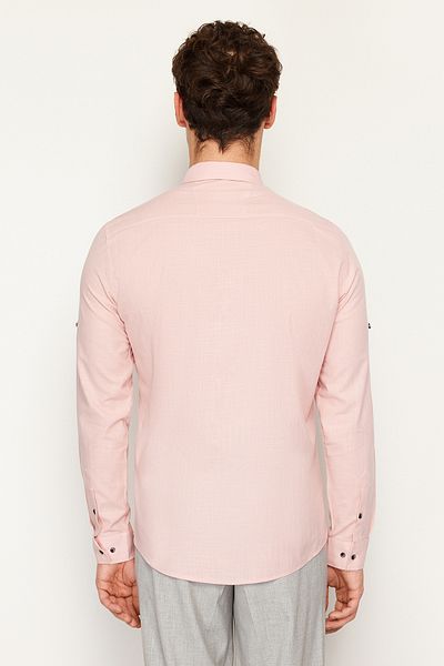 Trendyol Collection Hellrosa Slim Fit Baumwollhemd mit Epauletten - TMNSS20GO0189