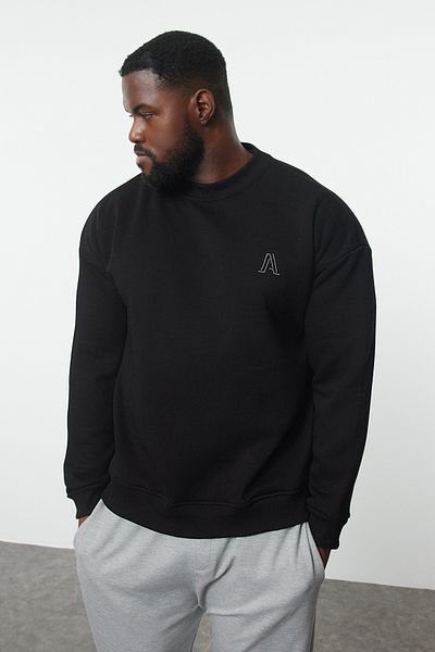 Trendyol Collection Μαύρο φούτερ από φλις σε μεγάλο μέγεθος - Crew Neck, Wide Cut TMNAW24AO00025