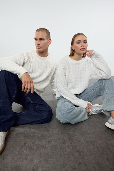 Trendyol Collection Ecru Sustainable Couple Soft Knitwear Sweater - Twoaw25Kz00334