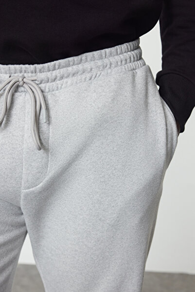 Trendyol Collection LargE SizE Gray SwEatpants - Regular Cut TMNAW25AJ00004