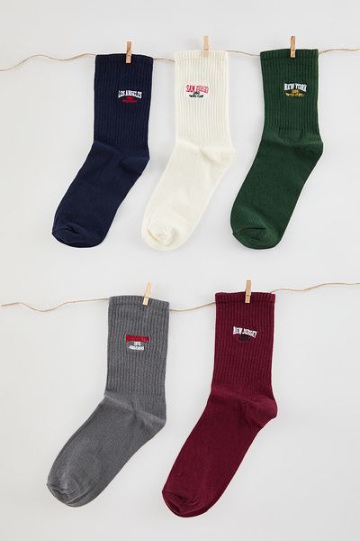 Trendyol Collection 5-teiliges Unisex-Set mit bestickten College- und Tennissocken aus Baumwolle – TMNAW25CO00000