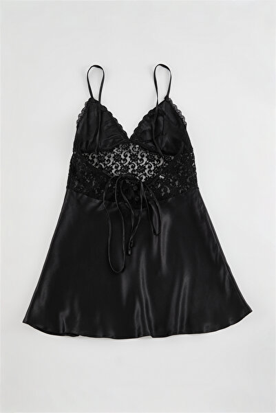 Kolekcia Trendyol Čierna saténová čipkovaná šnúrka na popruh bez krytu Babydoll / Efektná nočná košeľa THMAW25CY00001