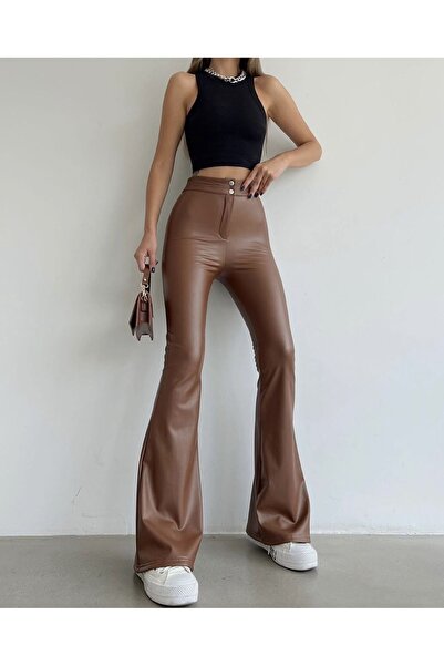 Gönen Passage Pantaloni din piele elastică cu nasturi cu picior evazat - culo...