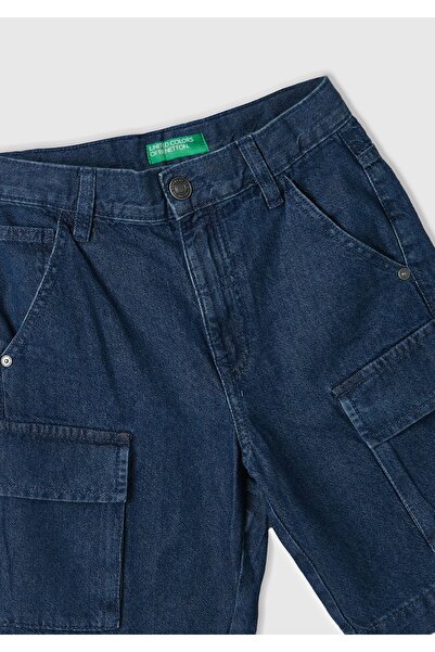 United Colors of Benetton Erkek Çocuk Lacivert Büyük Yama Cepli Kemer Delikli Diz Boyu Bermuda Şort