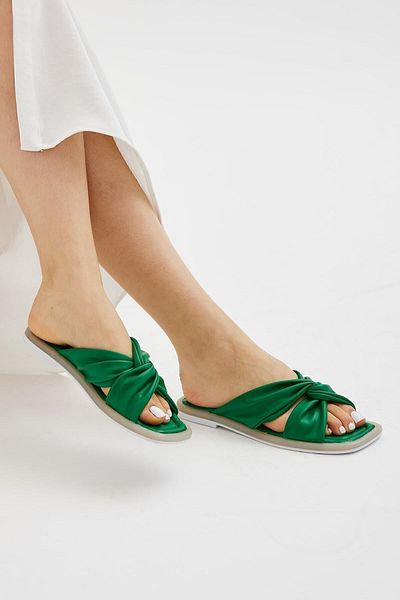 Moda Devrin Green Cross Twist Women's Slippers Non-Slip Sole Outdoor and Home Slippers