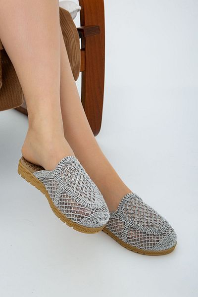 Moda Devrin Gray Closed Front Straw Knitted Outdoor and Home Slippers