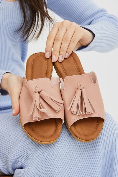 Moda Devrin Powder Tassel Women's Slippers Open Front Outdoor and Home Slippers