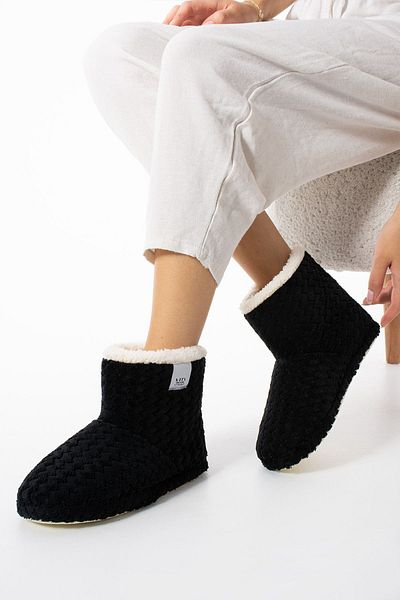 Moda Devrin Zik Zak Black Women's Slippers - Non-slip Base and Inner Fur