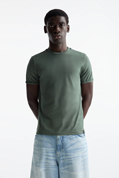 Pull & Bear Muscle fit basic t-shirt