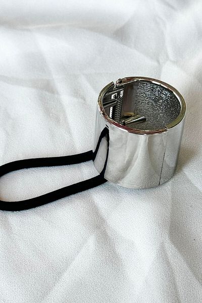 TAKIŞTIR Silver Color Metal Detailed Rubber Buckle