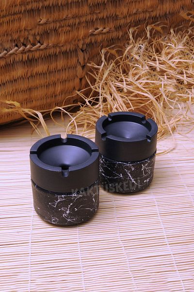 KaktüsKedi 2 Pieces Marble Patterned Odorless Black Glass Ashtray