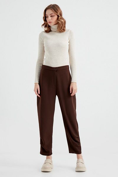 MAQ DESIGN Beige Trousers