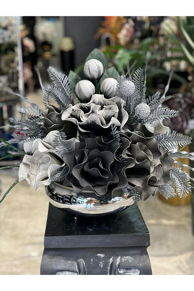 TASARIMHMODA Vază plată argintie - cu aranjament de flori artificiale, nr:21