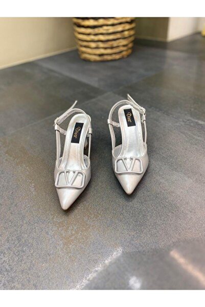DİVA Ντίβα Ασημί Με αγκράφα Γυναικείο Παπούτσι με τακούνι