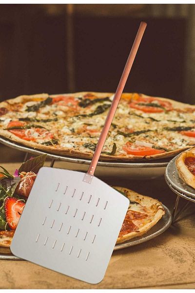 Gemi ticaret Pizza Shovel - Hole Detailed