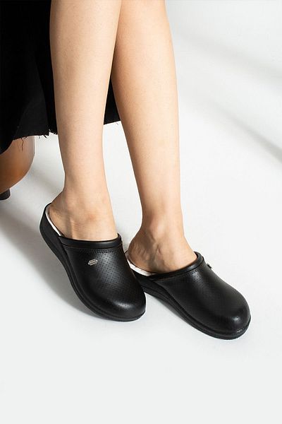 Moda Devrin Black Doctor Cook Slippers for Hospital and Kitchen