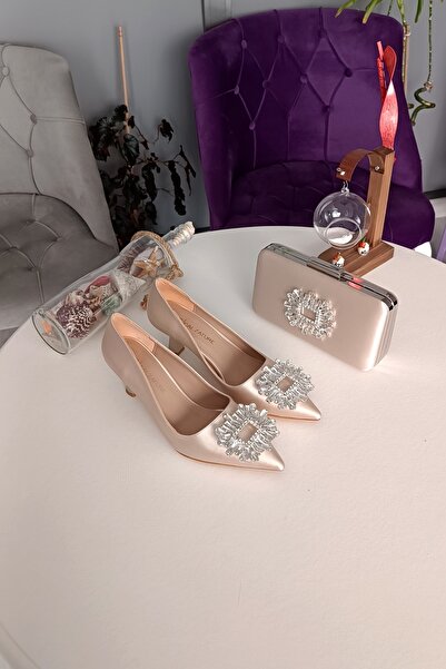 LA CALZATURE Pantofi stiletto damă din satin de culoare nud cu toc de 7 cm - ...