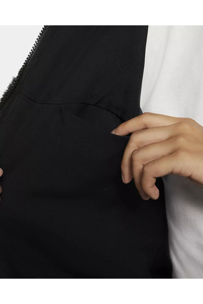 Nike Women's Oversized Faux Fur Swoosh Logo Jacket - Do3791 010