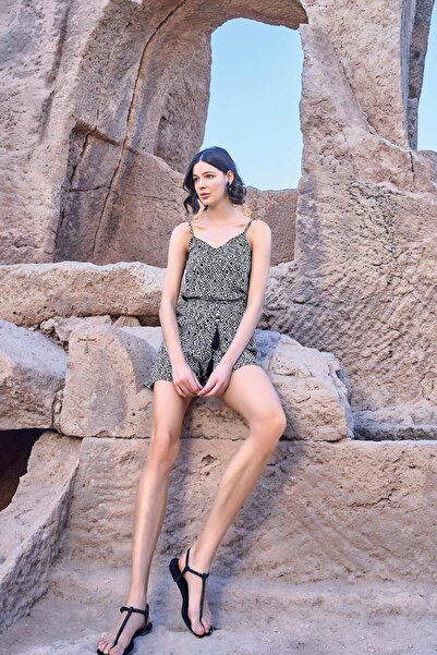 MONAMİSE Monamise 23047 - Women's Black Ethnic Patterned Rope Strap Short Jumpsuit