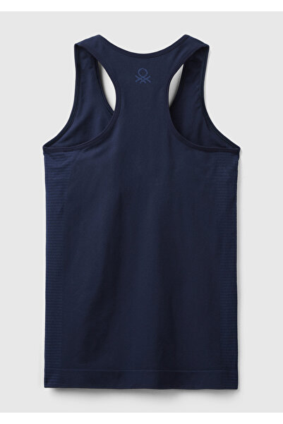 United Colors of Benetton Γυναικείο αθλητικό μπλουζάκι σκούρο μπλε ναυτικό με κεντημένο λογότυπο στην πλάτη - Λεπτομέρειες με λουράκι και σιδεράκια