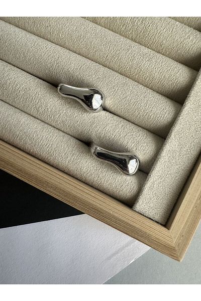 ringbox Silver Color Asymmetrical Cut Ring