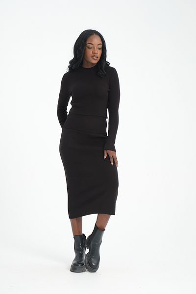 İLKCET MODA تنورة قصيرة مضلعة ومجموعة علوية