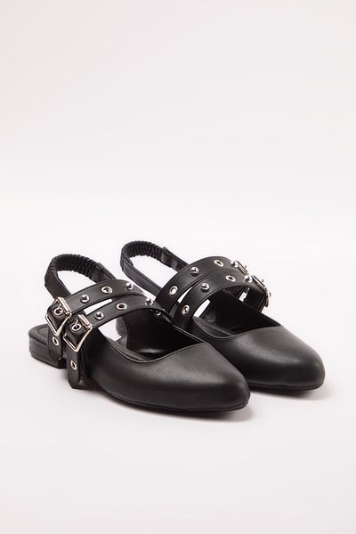 TRENDYOL SHOES Női fekete alacsony sarkú balerinák fűzőlyukakkal és csatokkal - TAKAW25BE00002