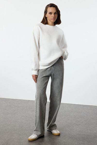 Trendyol Collection Ecrufarbenes, dickes Oversize-Sweatshirt aus Fleece mit Rundhalsausschnitt - Twoaw24sw00102