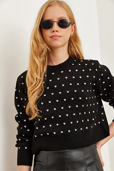 Olalook Kadın Siyah Kalp Detaylı Crop Triko Kazak KZK-19000805