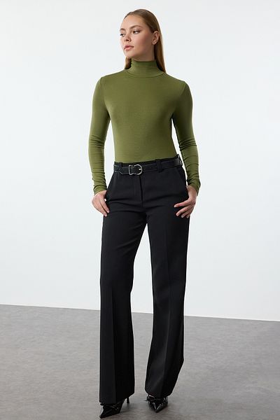 Trendyol Collection Χακί Premium Stretchy μπλούζα με ζιβάγκο - Μαλακό ύφασμα, Εφαρμόζεται Twoaw24bz00119