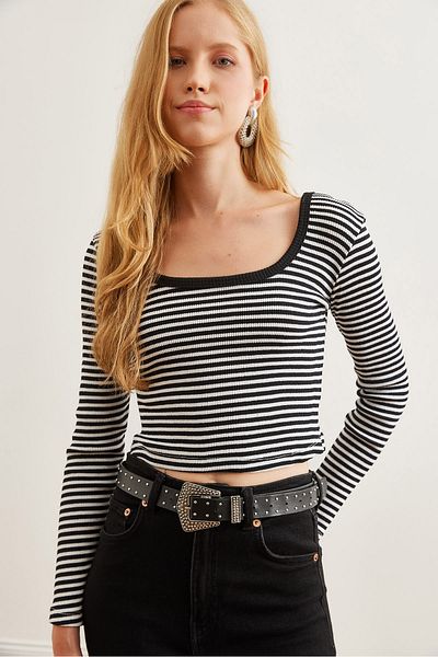 Olalook Μαύρη ελαστική ριγέ μπλούζα Crop - Pool Neck BLZ- 19002725