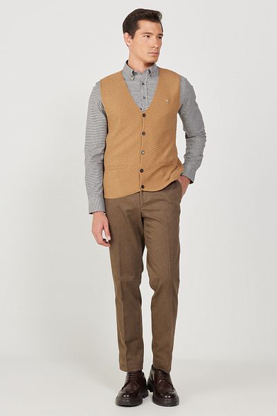 ALTINYILDIZ CLASSICS Herren-Strickweste – Nerz, V-Ausschnitt, Standard Fit