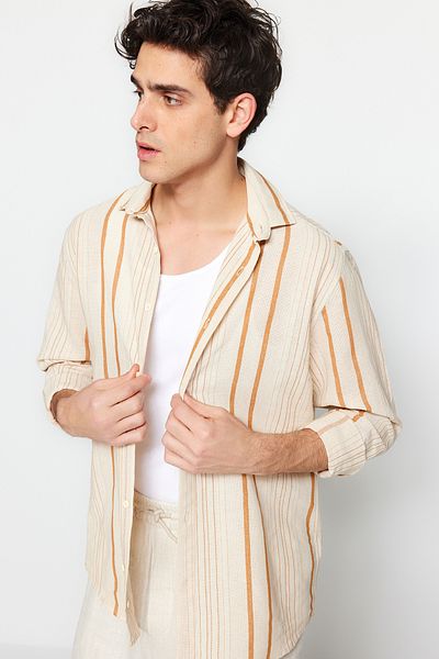 Trendyol Collection Prémiová plátěná košile Camel Stripe - Regular Fit TMNSS23GO00056
