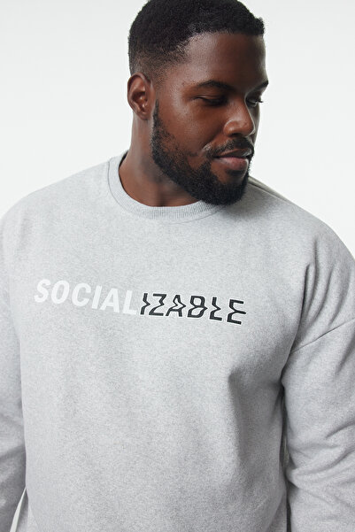 Trendyol Collection Φούτερ με στάμπα μεγάλου μεγέθους γκρι μελανζέ υπερμεγέθη κείμενο - TMNAW25AO00019