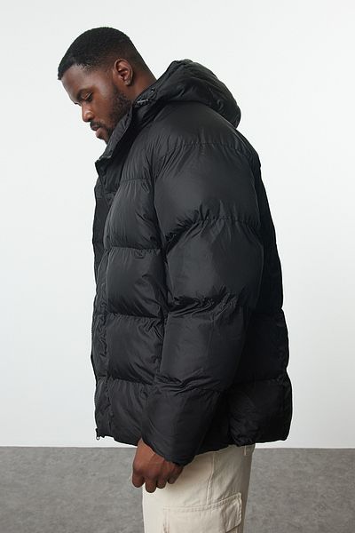 Trendyol Collection Μαύρο Oversize Αντιανεμικό Χειμερινό Πουφερ Μπουφάν - TMNAW25AW00000